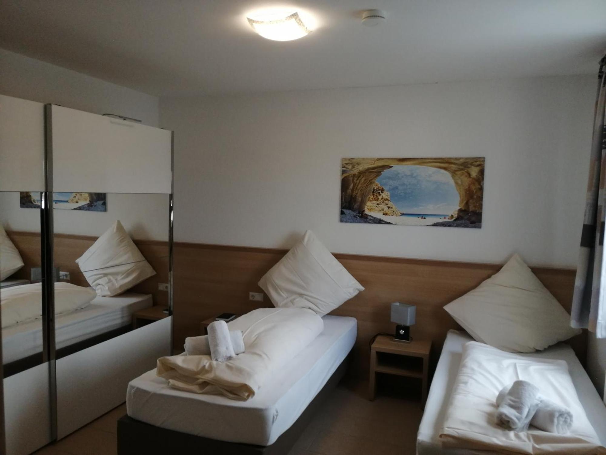 Hotel-Restaurant Zum Baeumle Süßen Dış mekan fotoğraf