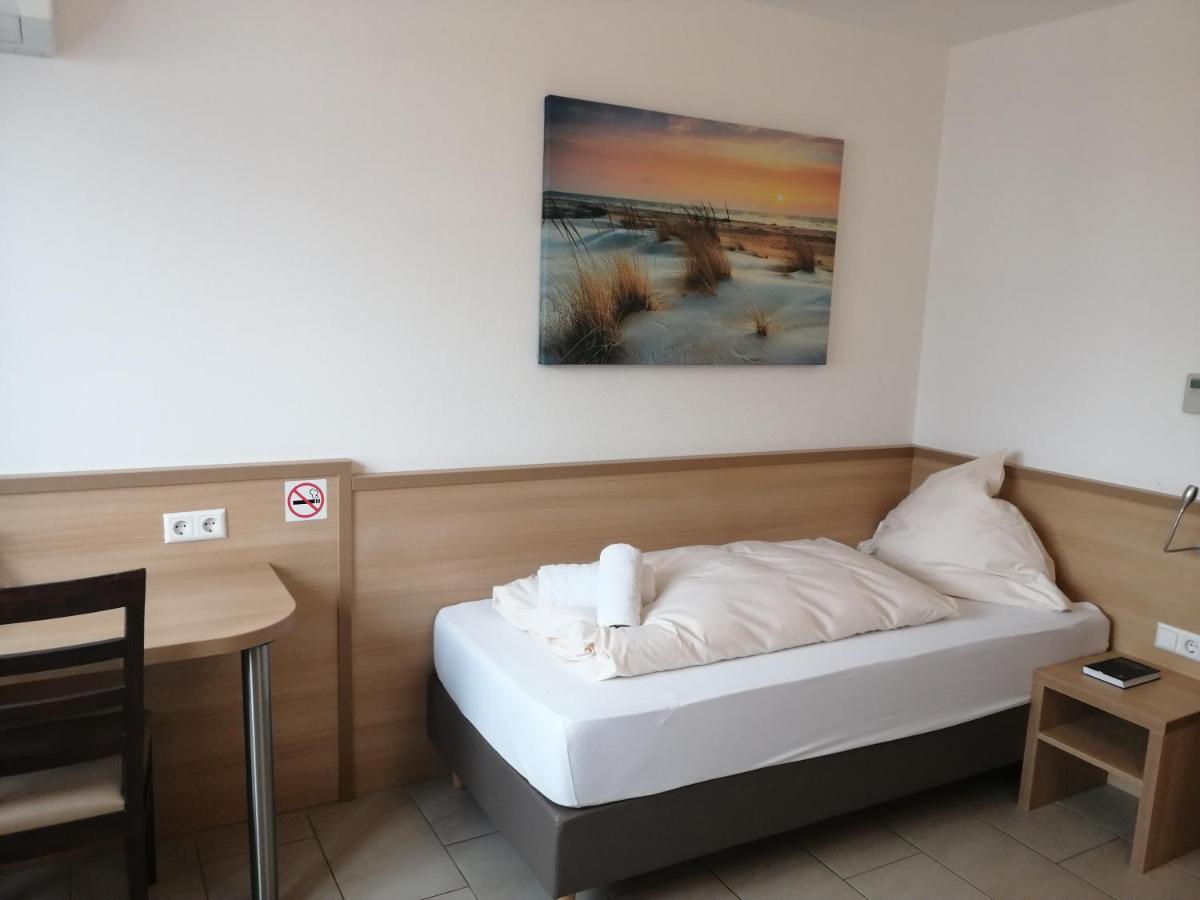 Hotel-Restaurant Zum Baeumle Süßen Dış mekan fotoğraf