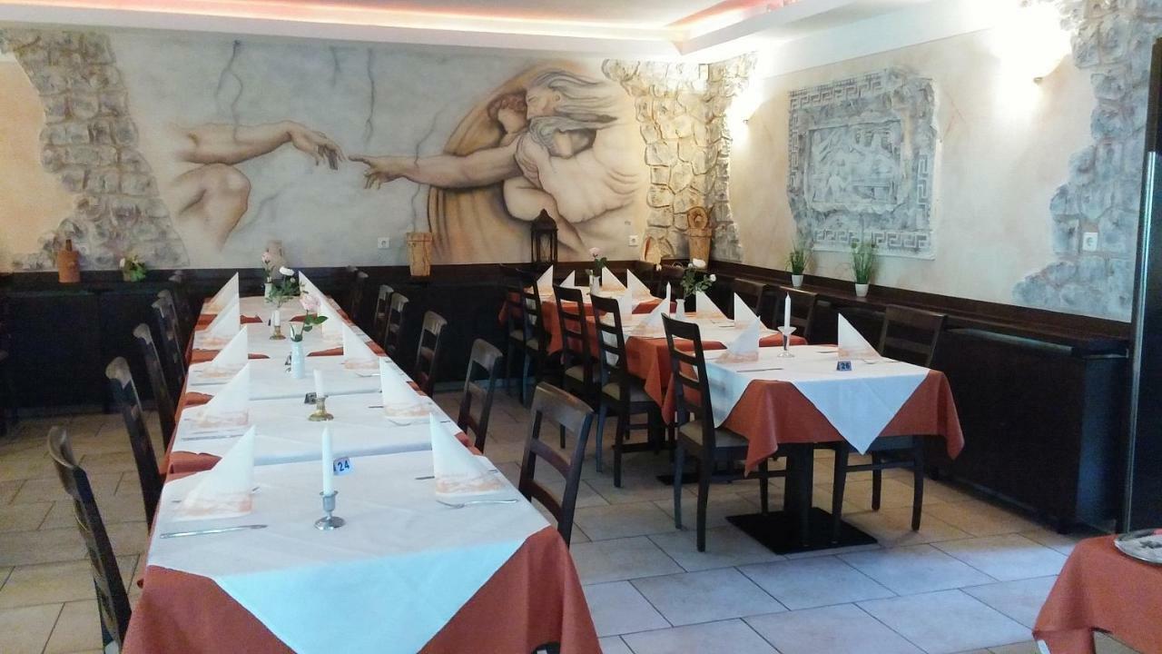 Hotel-Restaurant Zum Baeumle Süßen Dış mekan fotoğraf