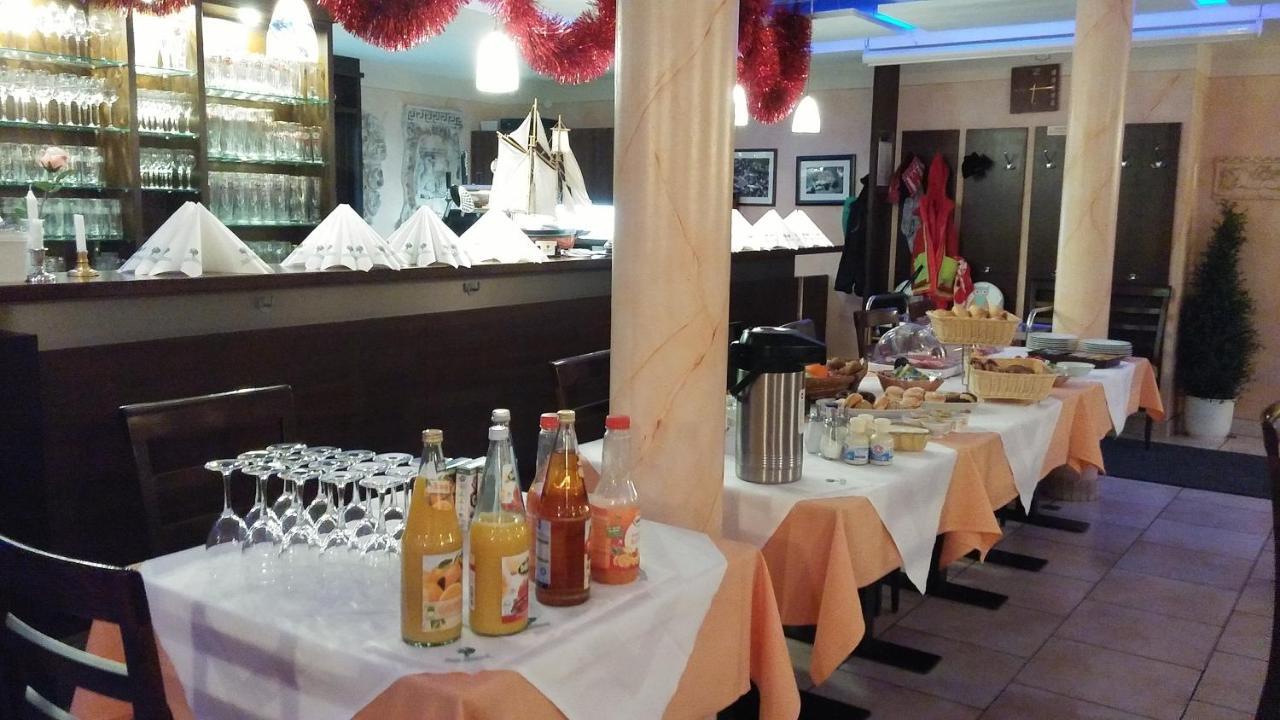 Hotel-Restaurant Zum Baeumle Süßen Dış mekan fotoğraf