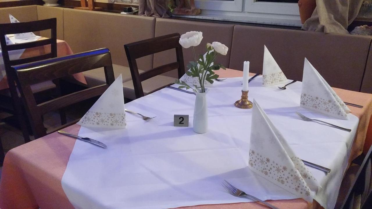 Hotel-Restaurant Zum Baeumle Süßen Dış mekan fotoğraf